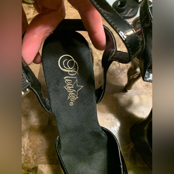 Sexy Pleaser platform heels with butt & legs, size 10 - Picture 2 of 7